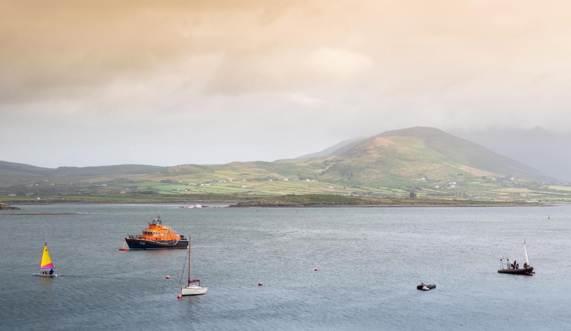 Luxury 4 Bedroom Holiday Home Overlooking The Sea On Valentia Island Knights Town Exterior foto